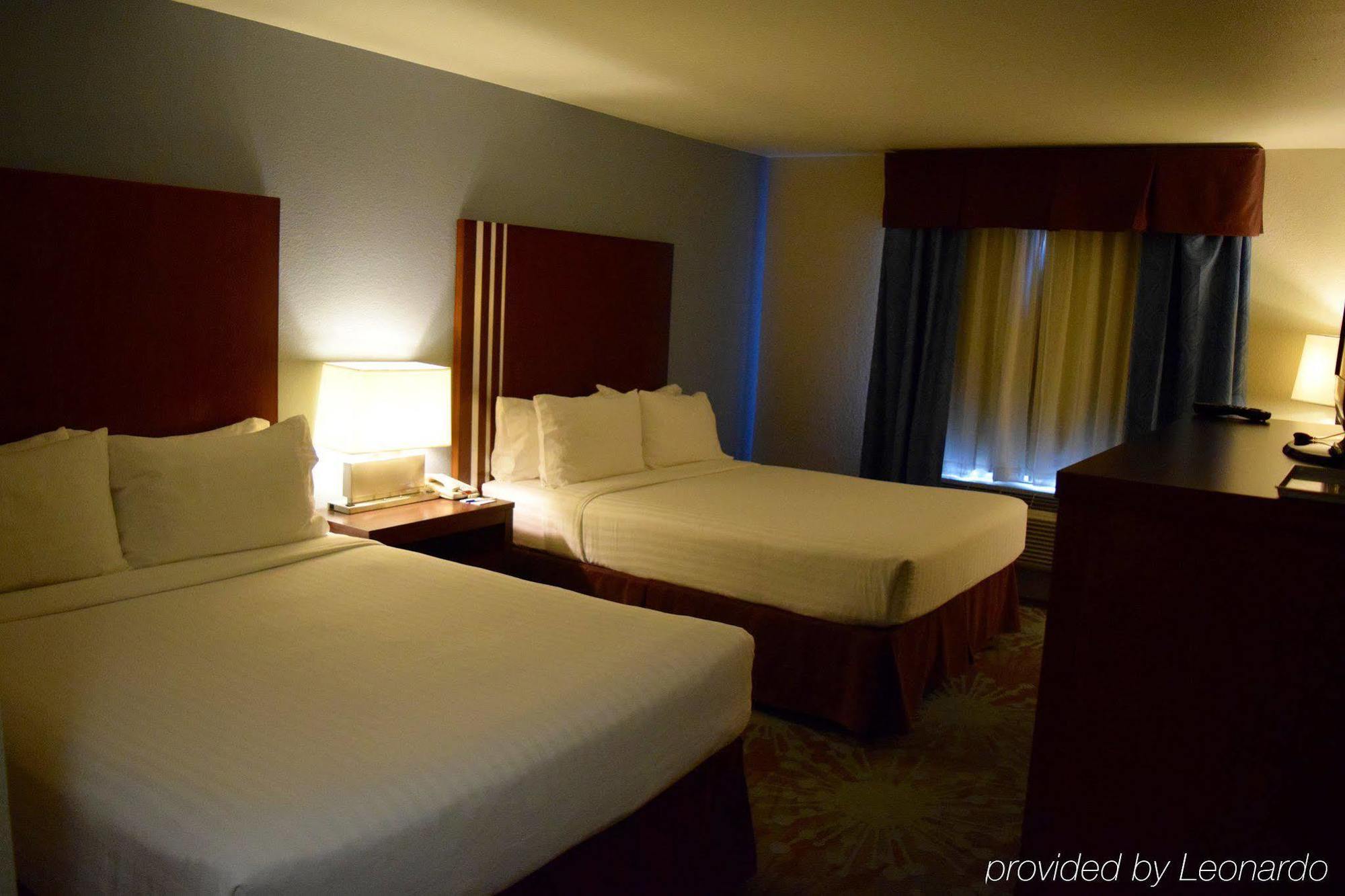 Holiday Inn Express & Suites San Antonio Nw Near Seaworld, An Ihg Hotel Bagian luar foto